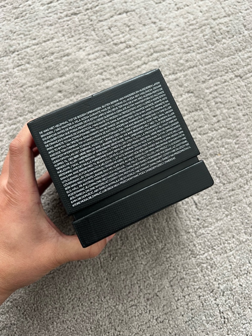 Tom Ford Black Candle with White Label - Picture 14 of 16